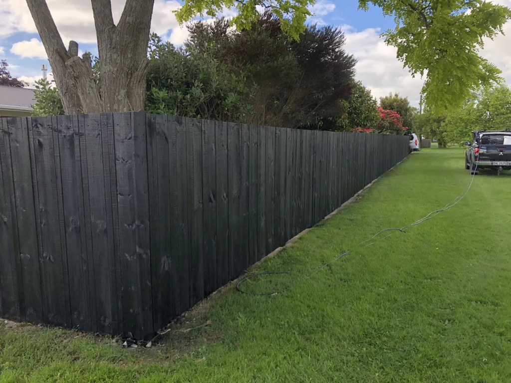 Black Fence Paint CL Fence Paint Waikato New Zealand